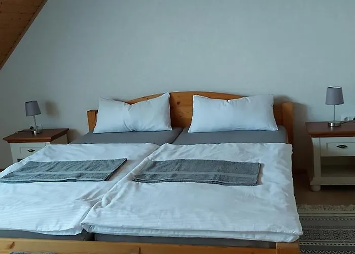 Treysa 公寓 施瓦姆施塔特